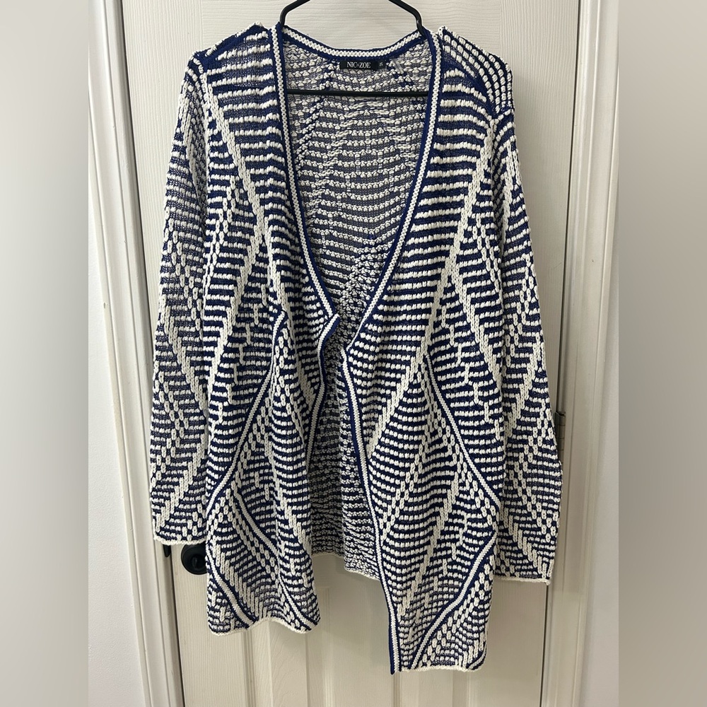 NIC+ZOE Navy and White Geometric Cardigan